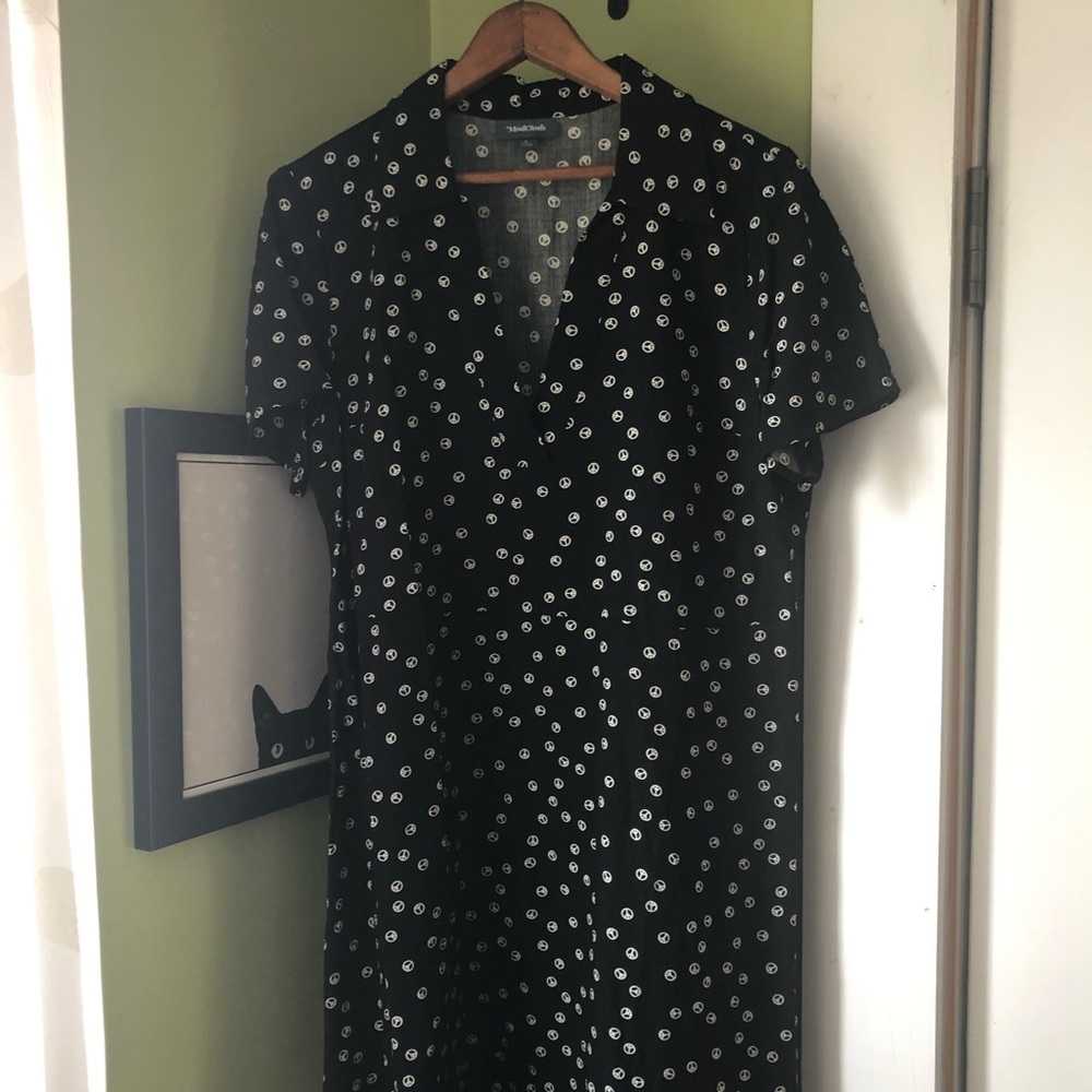 Modcloth Vintage Retro Peace Sign Black Dress. Size L.